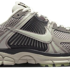 Nike Zoom Vomero 5 – Cobblestone